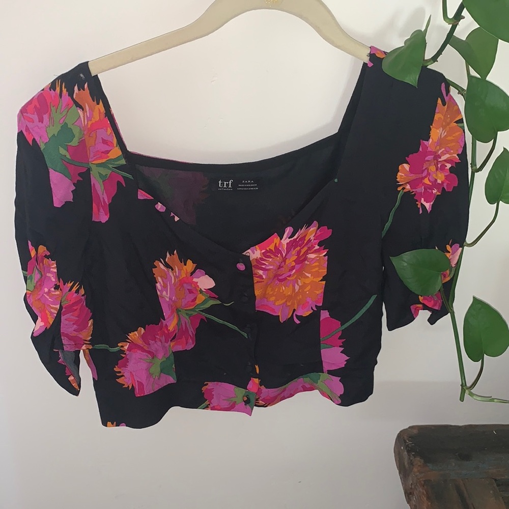 Zara floral crop top size small